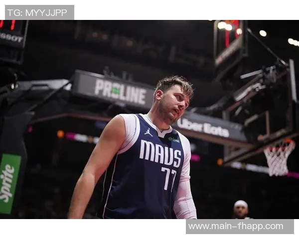 东契奇领衔本赛季40场次排行榜里夫斯紧随其后表现不俗