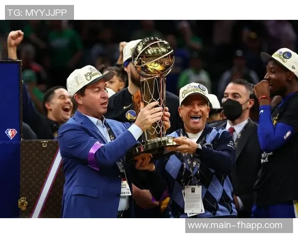 拉科布展望未来勇士再创辉煌目标追赶老巴斯16次总冠军纪录 拉科布展望未来勇士再创辉煌目标追赶老巴斯16次总冠军纪录